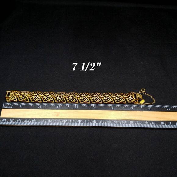 Vintage Monet Gold Plated Openwork Link Bracelet w/ Safety Chain 1960s - Picture 6 of 9